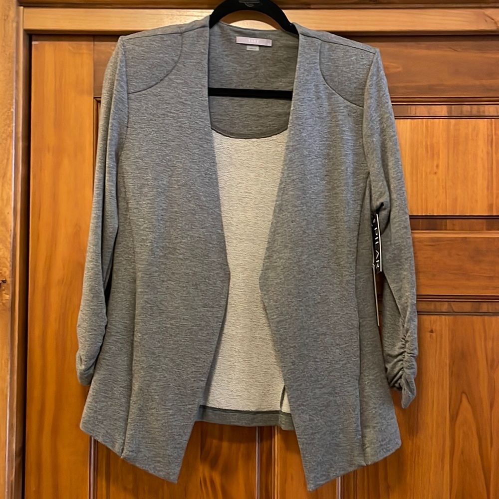 Gray blazer 3/4 sleeve